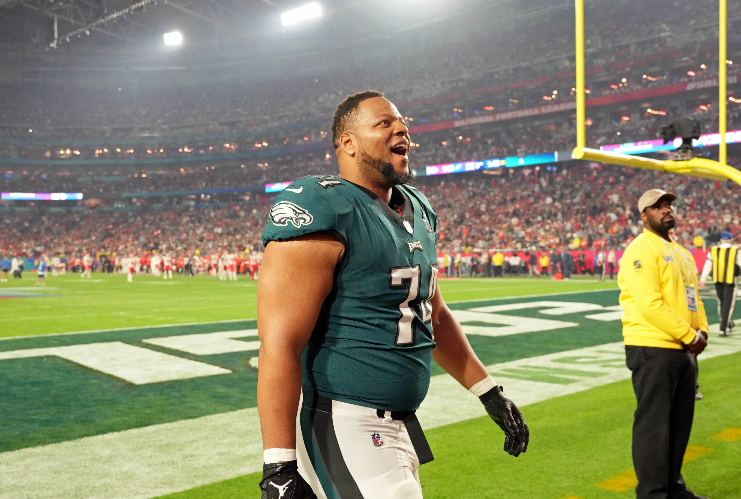 NFL news: Why Ndamukong Suh isn't rushing to sign next contract