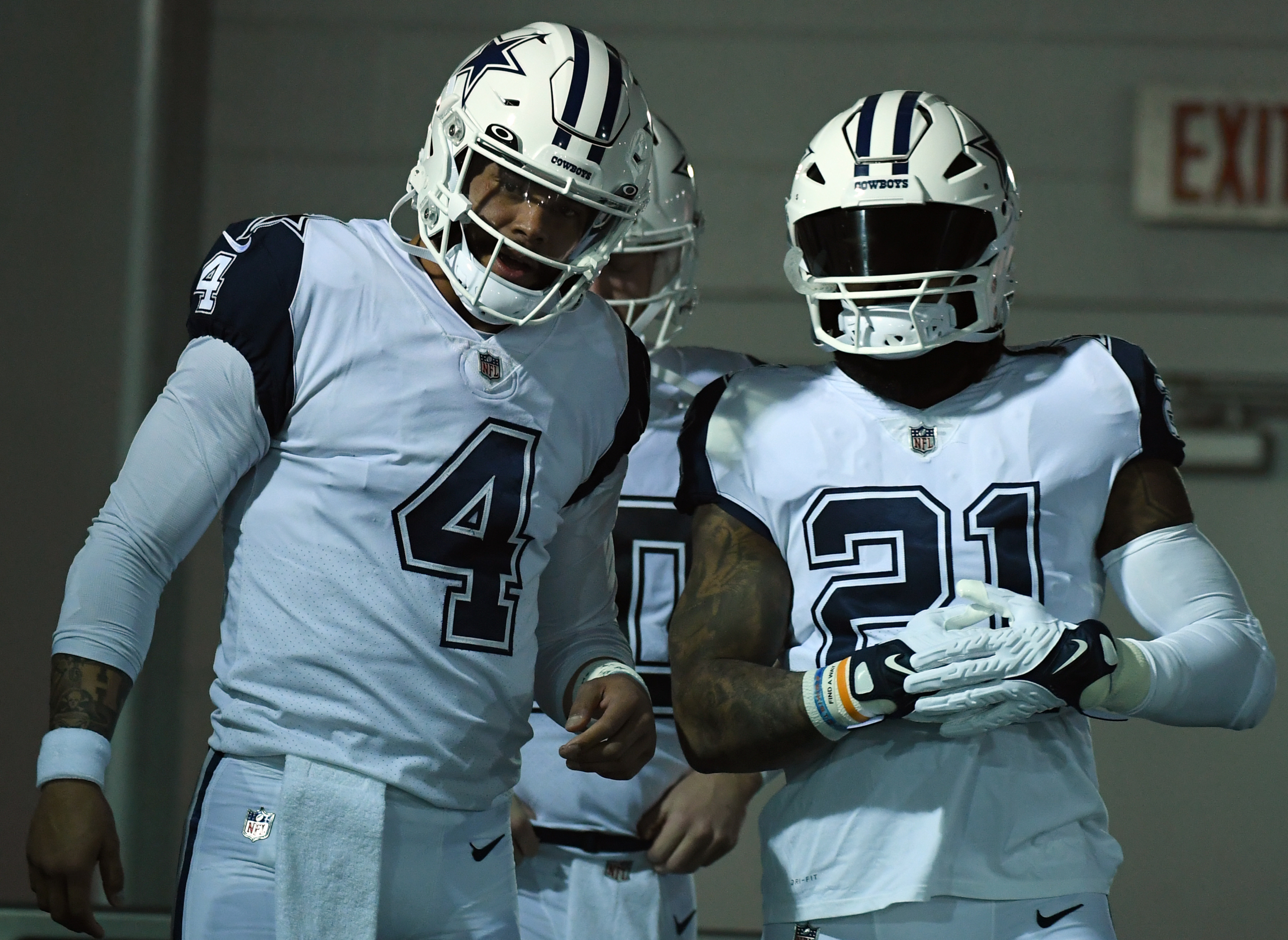 Ezekiel Elliott and Dak Prescott are still near the top in NFL