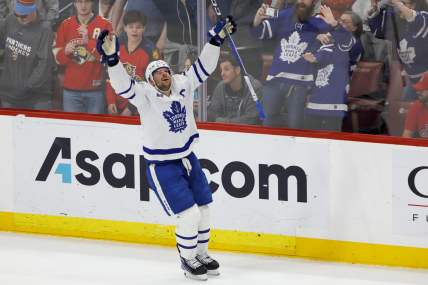 Toronto Maple Leafs John Tavares ends 20-year-old streak in Game 2 win