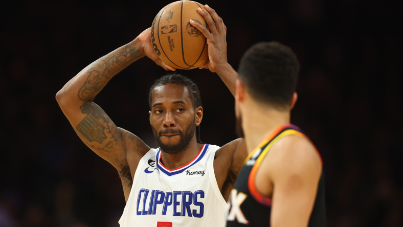 Clippers' Kawhi Leonard defends load management criticism