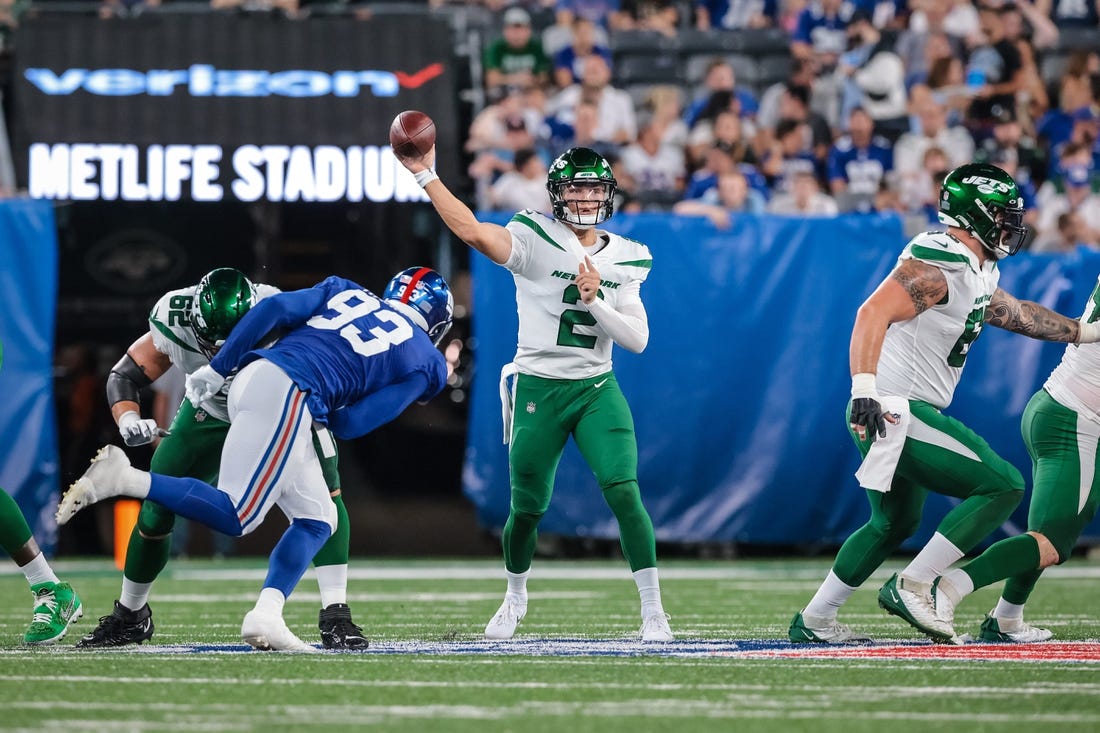 Trent Harris (93), pictured rushing the passer in 2021 with the New York Giants, was invited to Broncos minicamp. Mandatory Credit: Vincent Carchietta-USA TODAY Sports