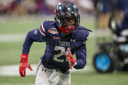 Dec 18, 2021; Atlanta, GA, USA; Jackson State Tigers defensive back Shilo Sanders (21) warms up prior to the game against the South Carolina State Bulldogs during the 2021 Celebration Bowl at Mercedes-Benz Stadium. Mandatory Credit: Dale Zanine-USA TODAY Sports