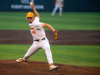Tennessee's Ben Joyce (44) pitches during the first round of the NCAA Knoxville Super Regionals between Tennessee and Notre Dame at Lindsey Nelson Stadium in Knoxville, Tennessee on Friday, June 10, 2022.

Tennvsndbaseball 1582