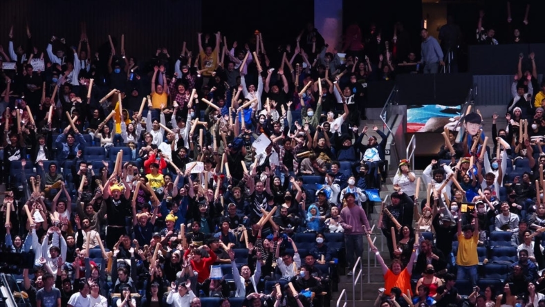 Nov 5, 2022; San Francisco, California, USA; Fans do the wave between games of the League of Legends World Championships between T1 and DRX at Chase Center. Mandatory Credit: Kelley L Cox-USA TODAY Sports