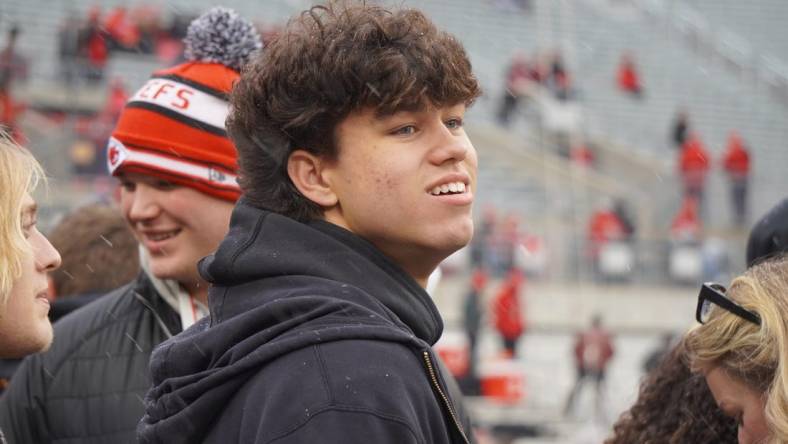 Recruit Jaden Reddell watches Ohio State warm up prior to the Buckeyes' game against Indiana.

Jaden Reddell