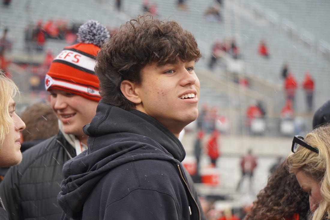 Recruit Jaden Reddell watches Ohio State warm up prior to the Buckeyes' game against Indiana.

Jaden Reddell