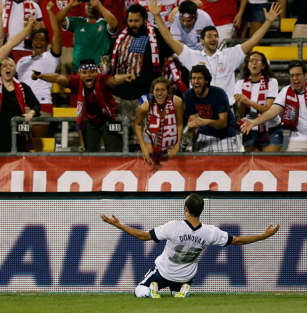 Landon Donovan (10) of the United States celebrates after scoring on Jos     de Jes    s Corona (1) of Mexico        s Men National Team (not in picture) to put United States up 2-0 in the 2nd half during the 2014 FIFA World Cup Qualifying match at Columbus Crew Stadium in Columbus, Ohio on September  10, 2013.

Usavsmex Kr 19

Syndication The Columbus Dispatch