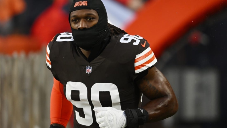 Dec 17, 2022; Cleveland, Ohio, USA; Cleveland Browns defensive end Jadeveon Clowney (90) is introduced before the game between the Browns and the Baltimore Ravens at FirstEnergy Stadium. Mandatory Credit: Ken Blaze-USA TODAY Sports