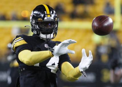Dec 24, 2022; Pittsburgh, Pennsylvania, USA;  Pittsburgh Steelers wide receiver George Pickens (14) warms up before the game against the Las Vegas Raiders at Acrisure Stadium. Mandatory Credit: Charles LeClaire-USA TODAY Sports
