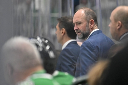 Apr 19, 2023; Dallas, Texas, USA; Dallas Stars head coach Peter DeBoer talks to his team during the second period against the Minnesota Wild in game two of the first round of the 2023 Stanley Cup Playoffs at American Airlines Center. Mandatory Credit: Jerome Miron-USA TODAY Sports
