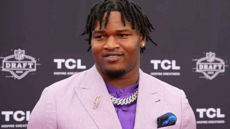 Apr 27, 2023; Kansas City, MO, USA; Georgia Bulldogs defensive end Jalen Carter poses on the red carpet at the National World War I Museum and Memorial. Mandatory Credit: Kirby Lee-USA TODAY Sports