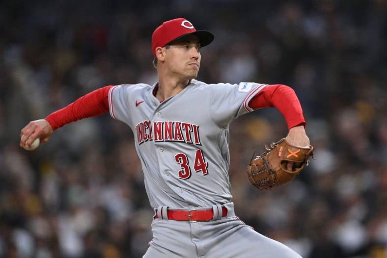 May 1, 2023; San Diego, California, USA; Cincinnati Reds starting pitcher Luke Weaver (34) throws a pitch against the San Diego Padres during the second inning at Petco Park. Mandatory Credit: Orlando Ramirez-USA TODAY Sports