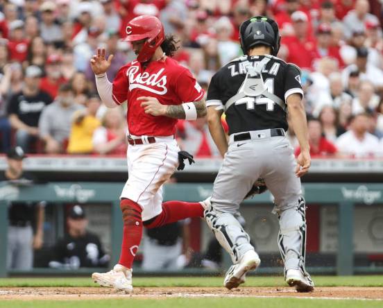 Reds' TJ Friedl, Jonathan India look to stay hot vs. White Sox