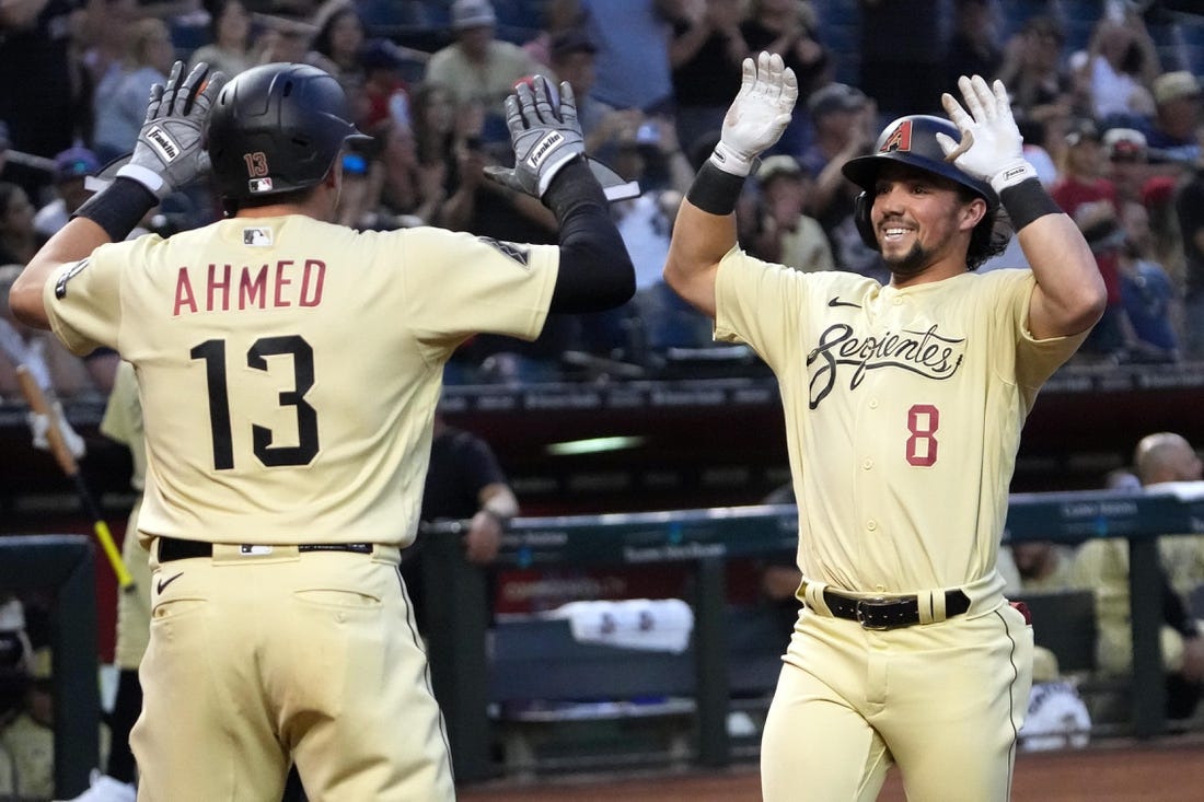 Lourdes Gurriel Jr.'s solo HR (2), 05/03/2023