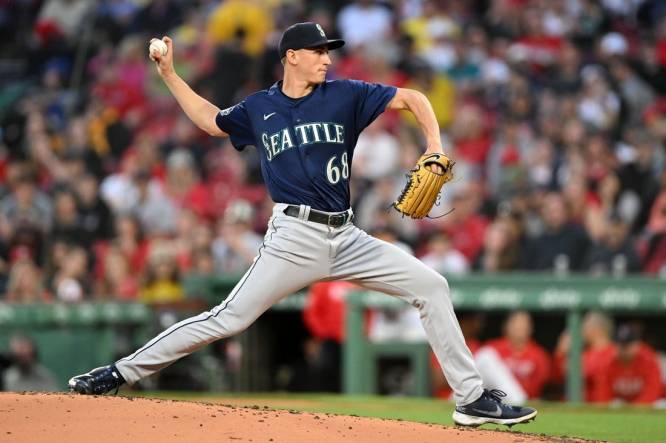 Cal Raleigh makes history as Mariners beat Red Sox 10-1