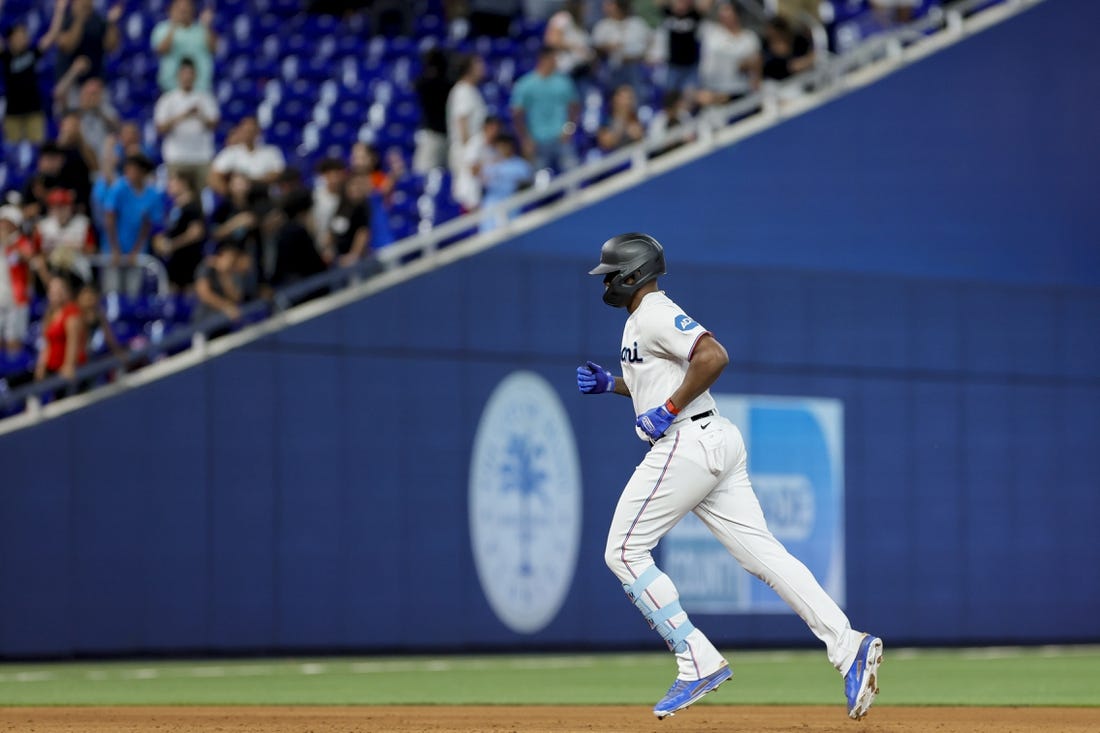 Marlins beat Twins 5-2; Jorge Soler's home runs start and finish Miami's  scoring