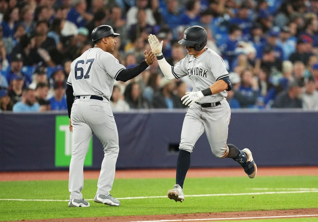 Aaron Judge carries Yankees' offense to a win over the Reds