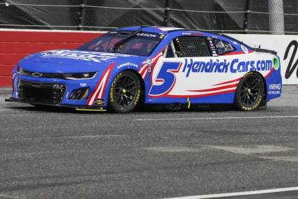 May 20, 2023; North Wilkesboro, North Carolina, USA;  NASCAR Cup Series driver Kyle Larson (5) during the second heat race at North Wilkesboro Speedway. Mandatory Credit: Jim Dedmon-USA TODAY Sports