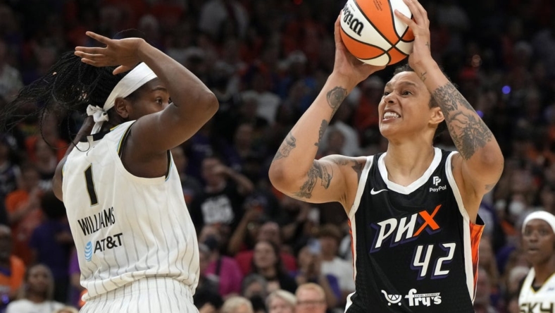May 21, 2023; Phoenix, Arizona, USA; Phoenix Mercury center Brittney Griner (42) moves to the basket against Chicago Sky forward Elizabeth Williams (1) in the first half at Footprint Center. Mandatory Credit: Rick Scuteri-USA TODAY Sports