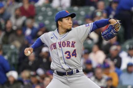 May 24, 2023; Chicago, Illinois, USA; New York Mets starting pitcher Kodai Senga (34) throws the ball against the Chicago Cubs during the first inning at Wrigley Field. Mandatory Credit: David Banks-USA TODAY Sports
