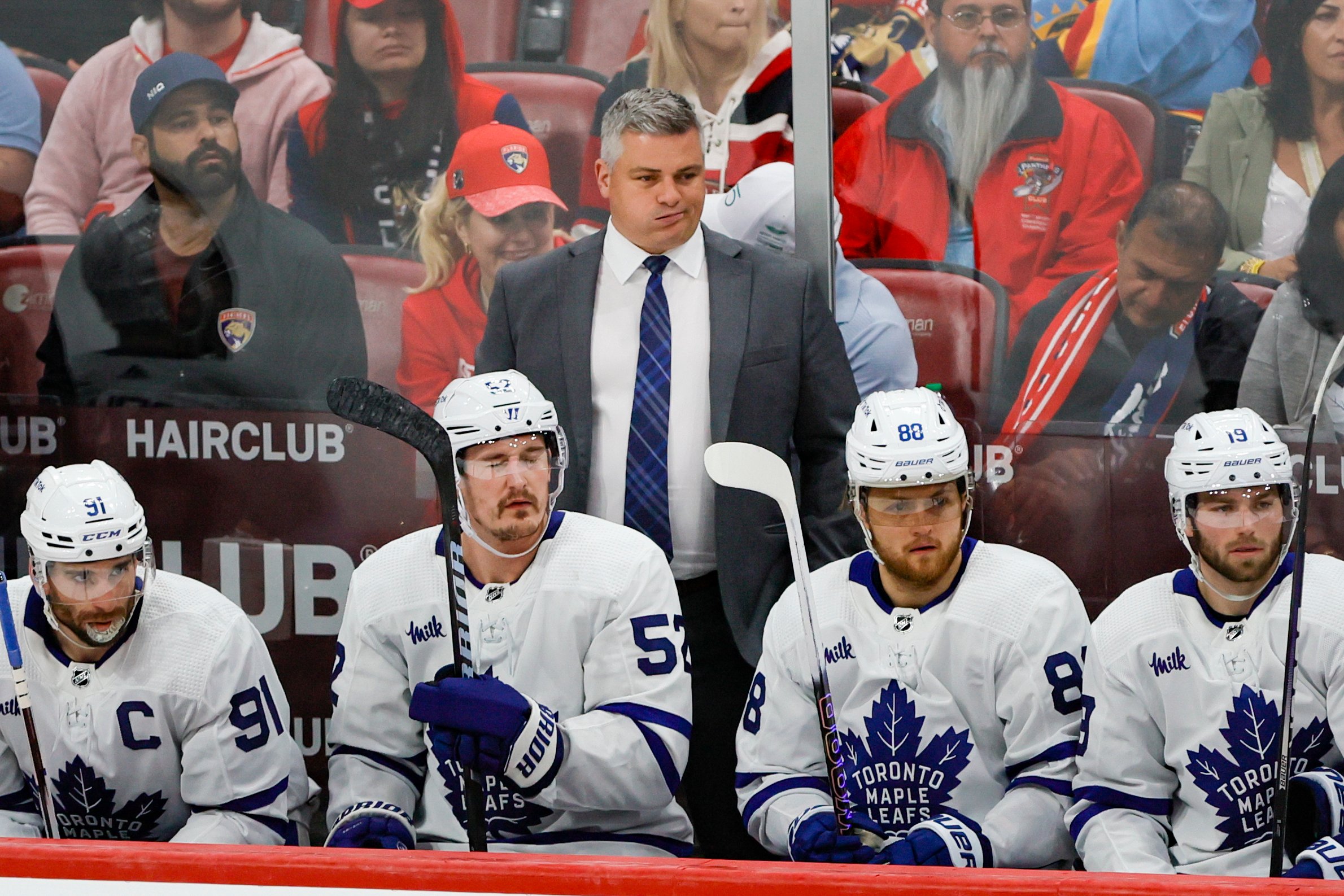 Toronto Maple Leafs Win First N.H.L. Playoff Series in 19 Years - The New  York Times