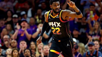 NBA sources expect Dallas Mavericks to emerge as contenders for Deandre Ayton trade