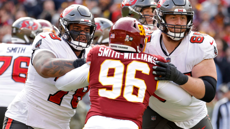 Will Donovan Smith START at Left Tackle for the Chiefs?