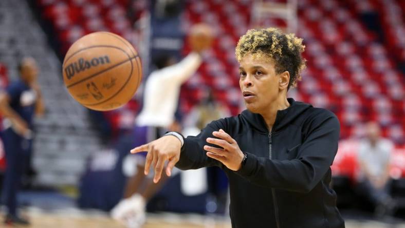 Apr 22, 2022; New Orleans, Louisiana, USA; New Orleans Pelicans assistant coach Teresa Weatherspoon before game three of the first round for the 2022 NBA playoffs at the Smoothie King Center against the Phoenix Suns. Mandatory Credit: Chuck Cook-USA TODAY Sports