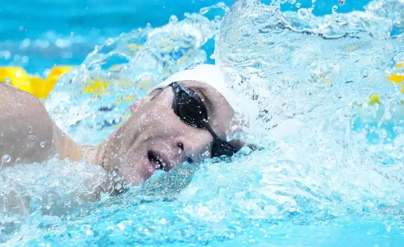 Nov 4, 2022; Indianapolis, IN, USA; United States Bobby Finke competes in the 1,500 meter freestyle swim during the FINA Swimming World Cup finals on Friday, Nov 4, 2022; Indianapolis, IN, USA;  at Indiana University Natatorium. Mandatory Credit: Grace Hollars-USA TODAY Sports