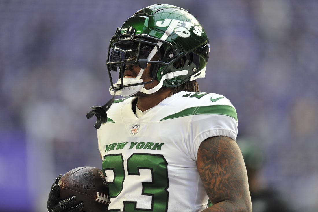 Dec 4, 2022; Minneapolis, Minnesota, USA; New York Jets running back James Robinson (23) warms up before the game against the Minnesota Vikings at U.S. Bank Stadium. Mandatory Credit: Jeffrey Becker-USA TODAY Sports