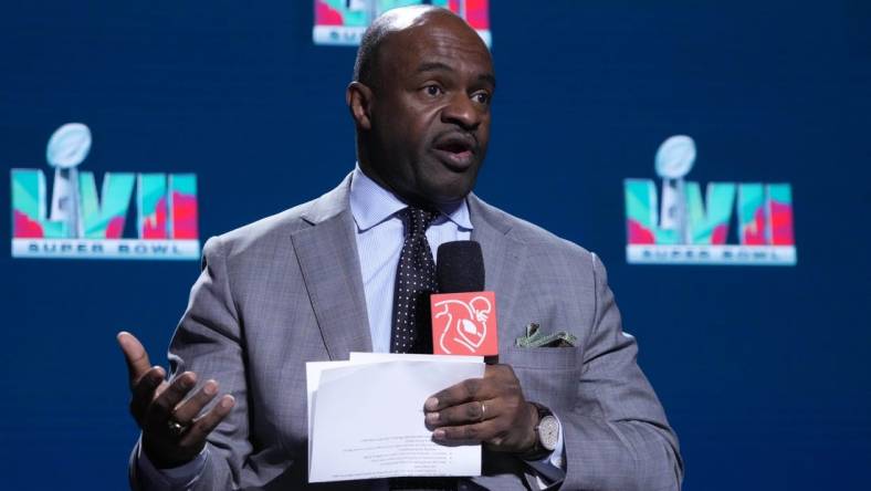 Feb 8, 2023; Phoenix, AZ, USA; NFL Players Association executive director DeMaurice Smith speaks during the NFLPA press conference at the Phoenix Convention Center. Mandatory Credit: Kirby Lee-USA TODAY Sports