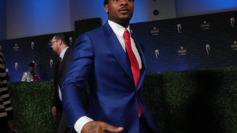 Stefon Diggs of the Buffalo Bills walks the red carpet before the NFL Honors awards special at the Phoenix Convention Center on Thursday, Feb. 9, 2023.

Uscp 7ov70efmizctg0p014jq Original