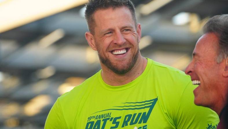 Former Arizona Cardinals defensive end J.J. Watt speaks with the press during Pat   s Run 2023 outside Sun Devil Stadium in Tempe.

Running Pat S Run J J Watt