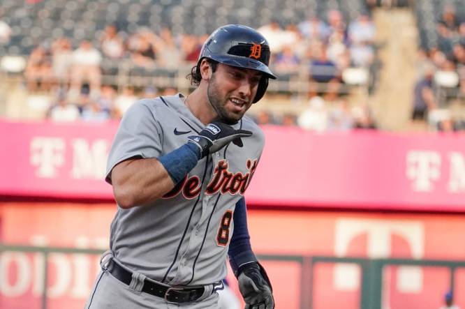 KANSAS CITY, MO - APRIL 15: Atlanta Braves rightfielder Ronald