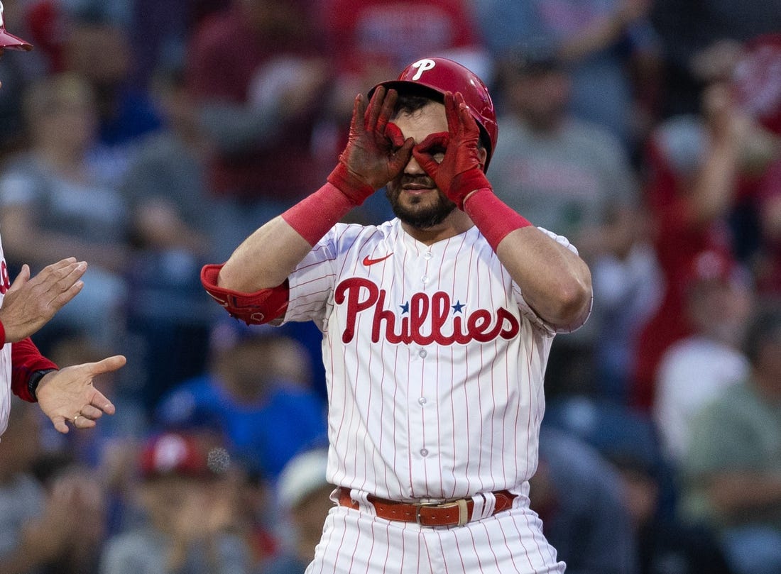 Kyle Schwarber blasts Phillies to a win over the Dodgers, their