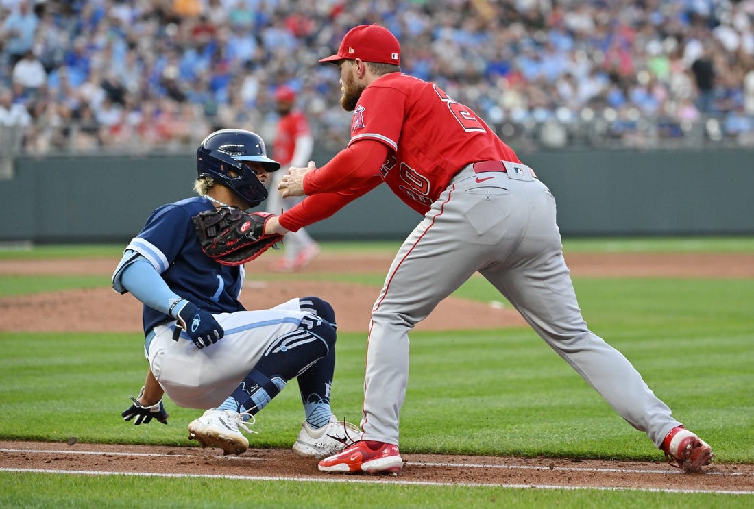 MLB roundup: Red Sox thrash Yankees 15-5