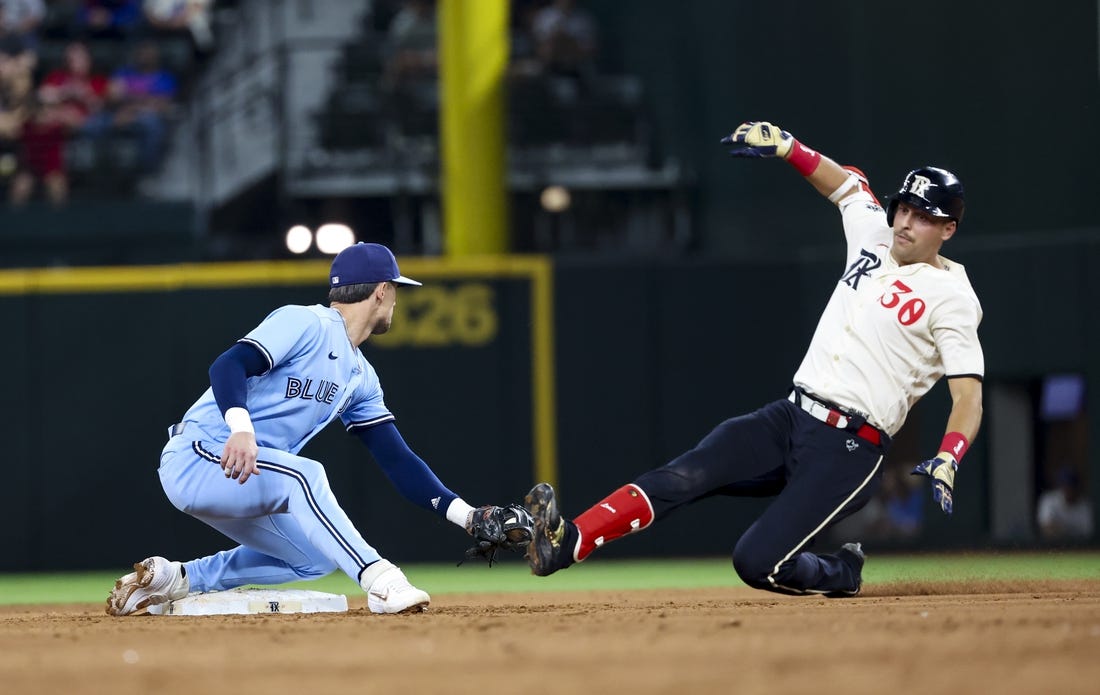 MLB roundup: Red Sox thrash Yankees 15-5