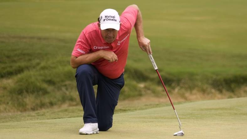 Jun 18, 2023; Los Angeles, California, USA; Padraig Harrington prepares to putt on the second hole during the final round of the U.S. Open golf tournament at Los Angeles Country Club. Mandatory Credit: Michael Madrid-USA TODAY Sports