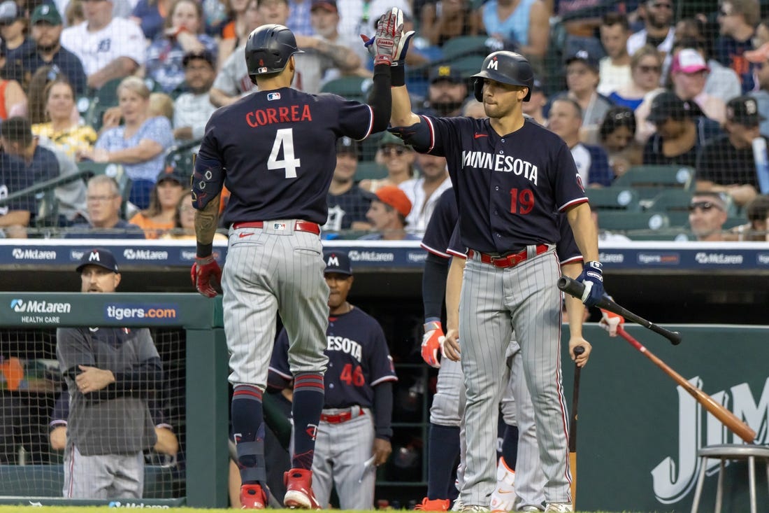 Arroyo has five hits, four RBIs as Red Sox beat Twins 10-4 for