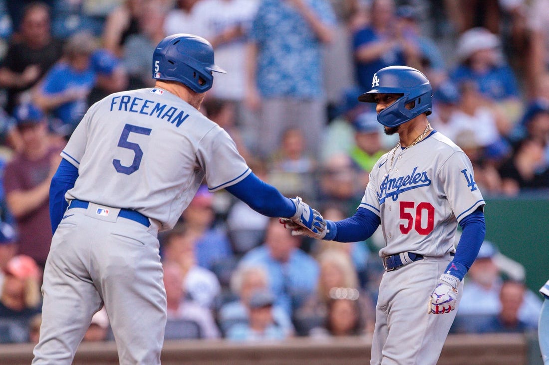 Mookie Betts homers twice, leads Dodgers to win over Royals