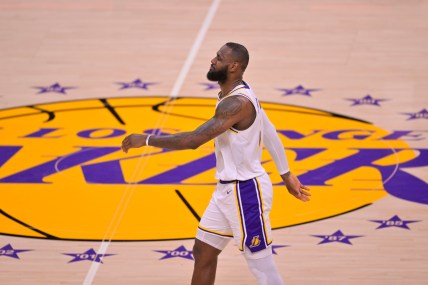 LeBron James to remain a team player even if Los Angeles Lakers fail to make win-now moves