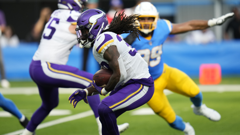 dalvin cook signs with the los angeles chargers