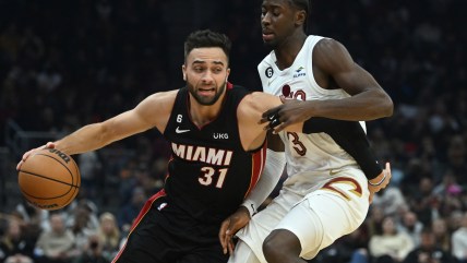 Miami Heat, Cleveland Cavaliers discussing 3-team trade