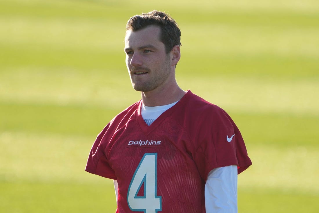 Former Dolphins QB to sign with Bengals