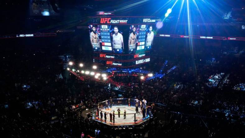 Nationwide Arena hosted over 18,600 fans--a sold-out crowd--for a twelve-bout lineup on UFC Fight Night headlined by a heavyweight match between Curtis Blaydes and Chris Daukaus on Saturday night.

Sports Ufc Fight Night Columbus Blaydes Daukaus