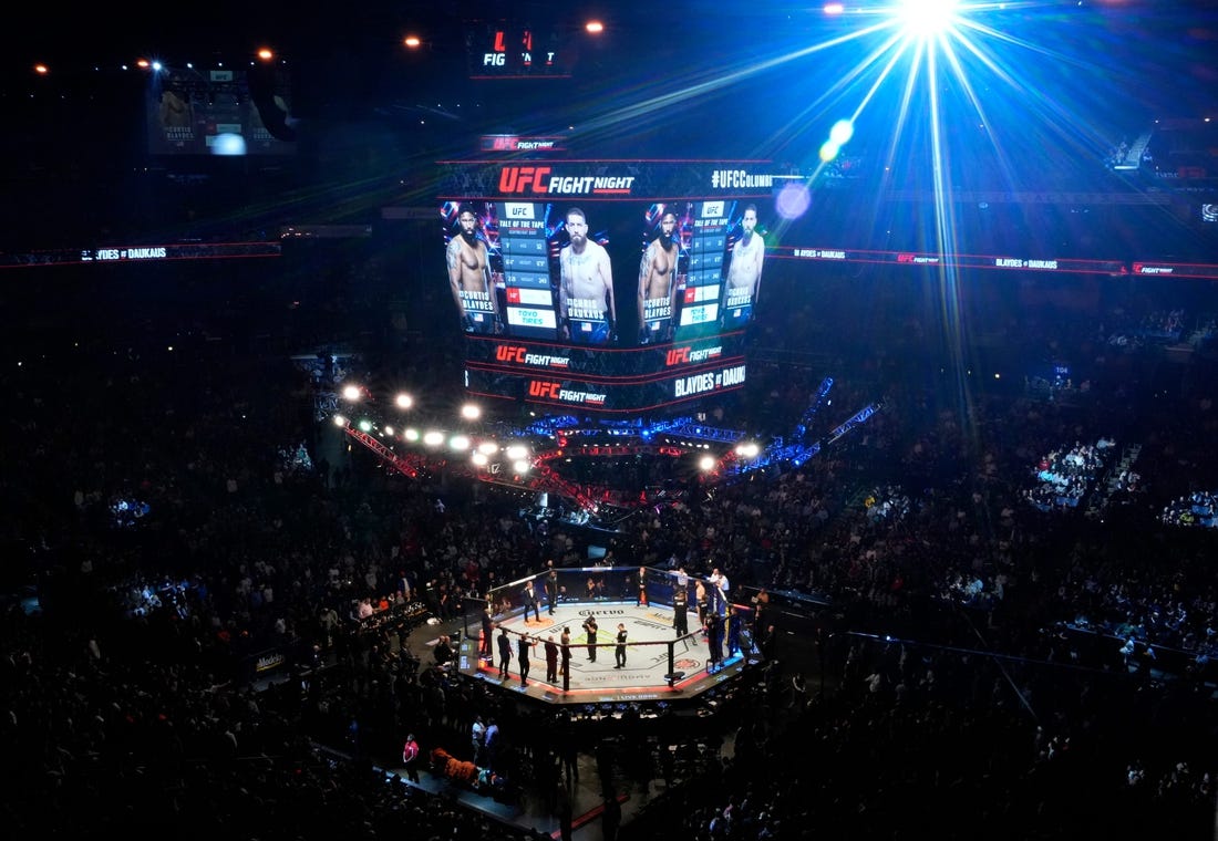 Nationwide Arena hosted over 18,600 fans--a sold-out crowd--for a twelve-bout lineup on UFC Fight Night headlined by a heavyweight match between Curtis Blaydes and Chris Daukaus on Saturday night.

Sports Ufc Fight Night Columbus Blaydes Daukaus