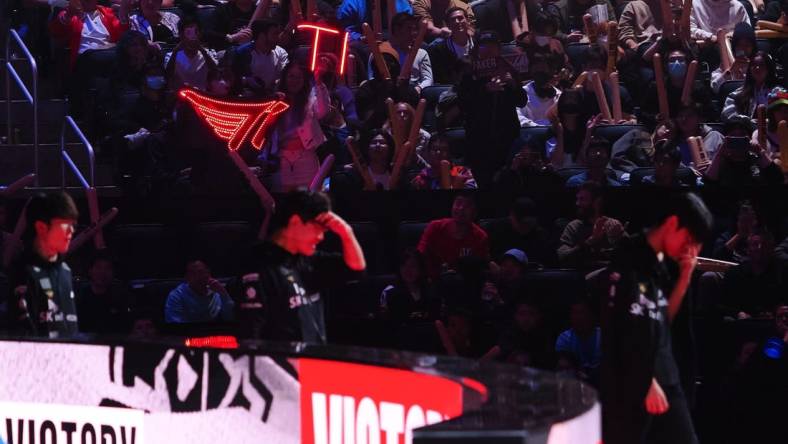 Nov 5, 2022; San Francisco, California, USA; Fans hold lit signs for T1 after game 3 against DRX during the League of Legends World Championships at Chase Center. Mandatory Credit: Kelley L Cox-USA TODAY Sports