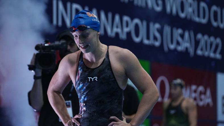 United States Katie Ledecky walks off the pool deck after breaking the 800 meter freestyle swim world record during the FINA Swimming World Cup finals on Saturday, Nov 5, 2022 in Indianapolis at Indiana University Natatorium.

Swimming Fina Swimming World Cup