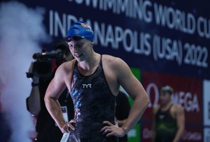 United States Katie Ledecky walks off the pool deck after breaking the 800 meter freestyle swim world record during the FINA Swimming World Cup finals on Saturday, Nov 5, 2022 in Indianapolis at Indiana University Natatorium.

Swimming Fina Swimming World Cup