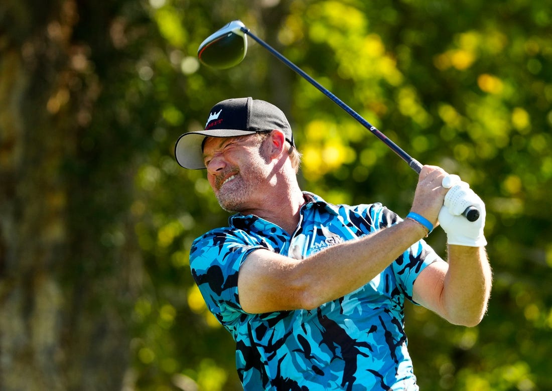 Nov 13, 2022; Phoenix, AZ, USA; Alex Cejka plays his tee shot on the third hole during the final round of the Charles Schwab Cup Championship at Phoenix Country Club. Mandatory Credit: Rob Schumacher/Arizona Republic-USA TODAY NETWORK